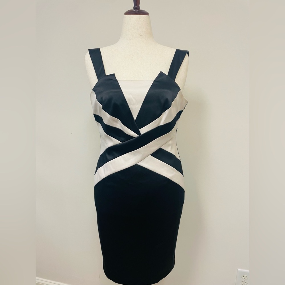 Atmosphere Strapless Dress with Black and Cream Design
